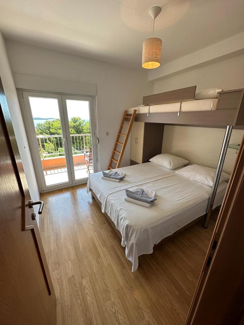 Apartment Visum Примоштен Экстерьер фото