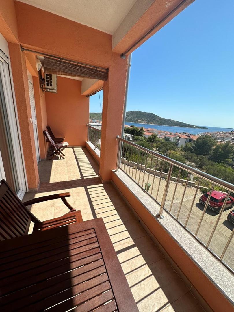 Apartment Visum Примоштен Экстерьер фото