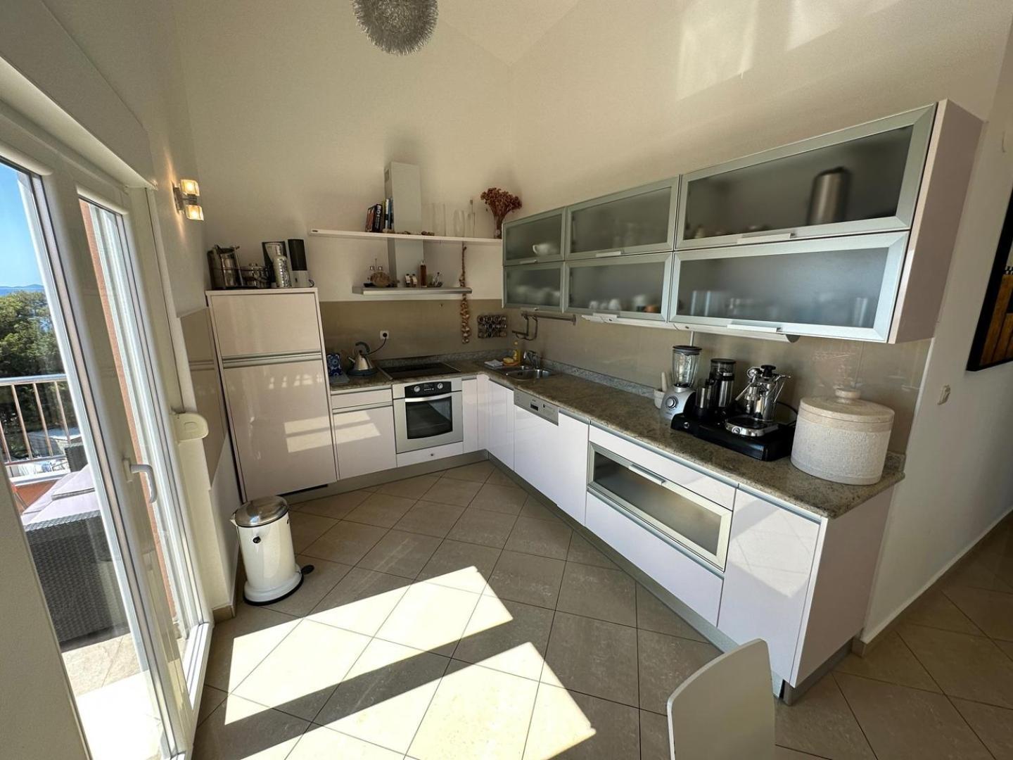 Apartment Visum Примоштен Экстерьер фото