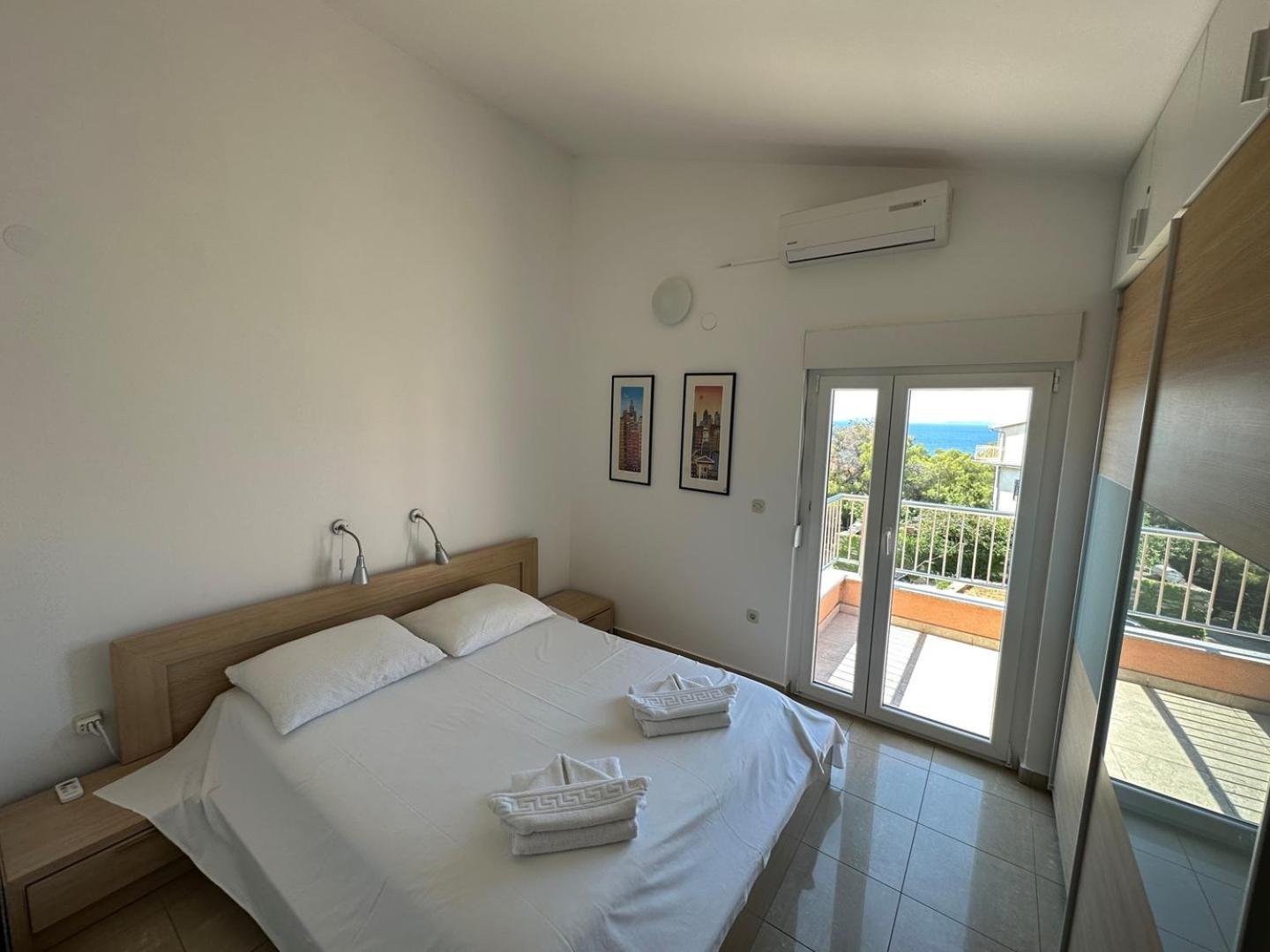 Apartment Visum Примоштен Экстерьер фото