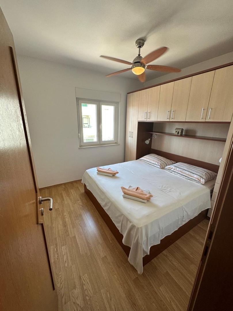 Apartment Visum Примоштен Экстерьер фото