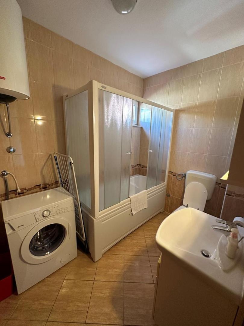 Apartment Visum Примоштен Экстерьер фото